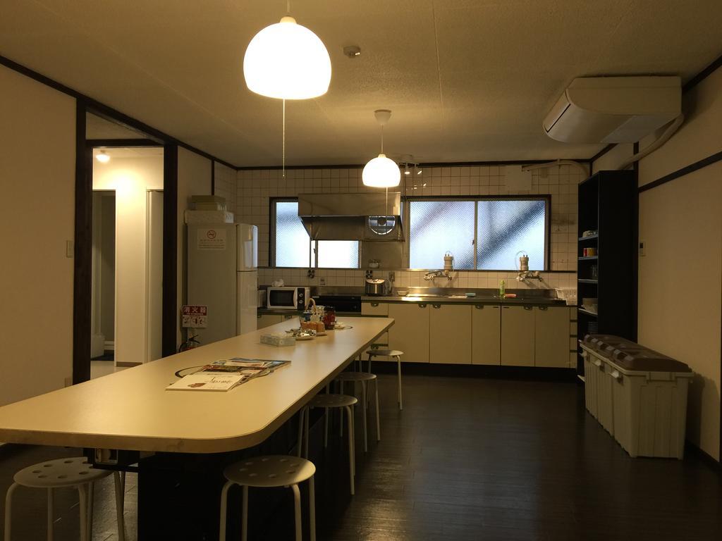 Uni Hostel Osaka Zewnętrze zdjęcie