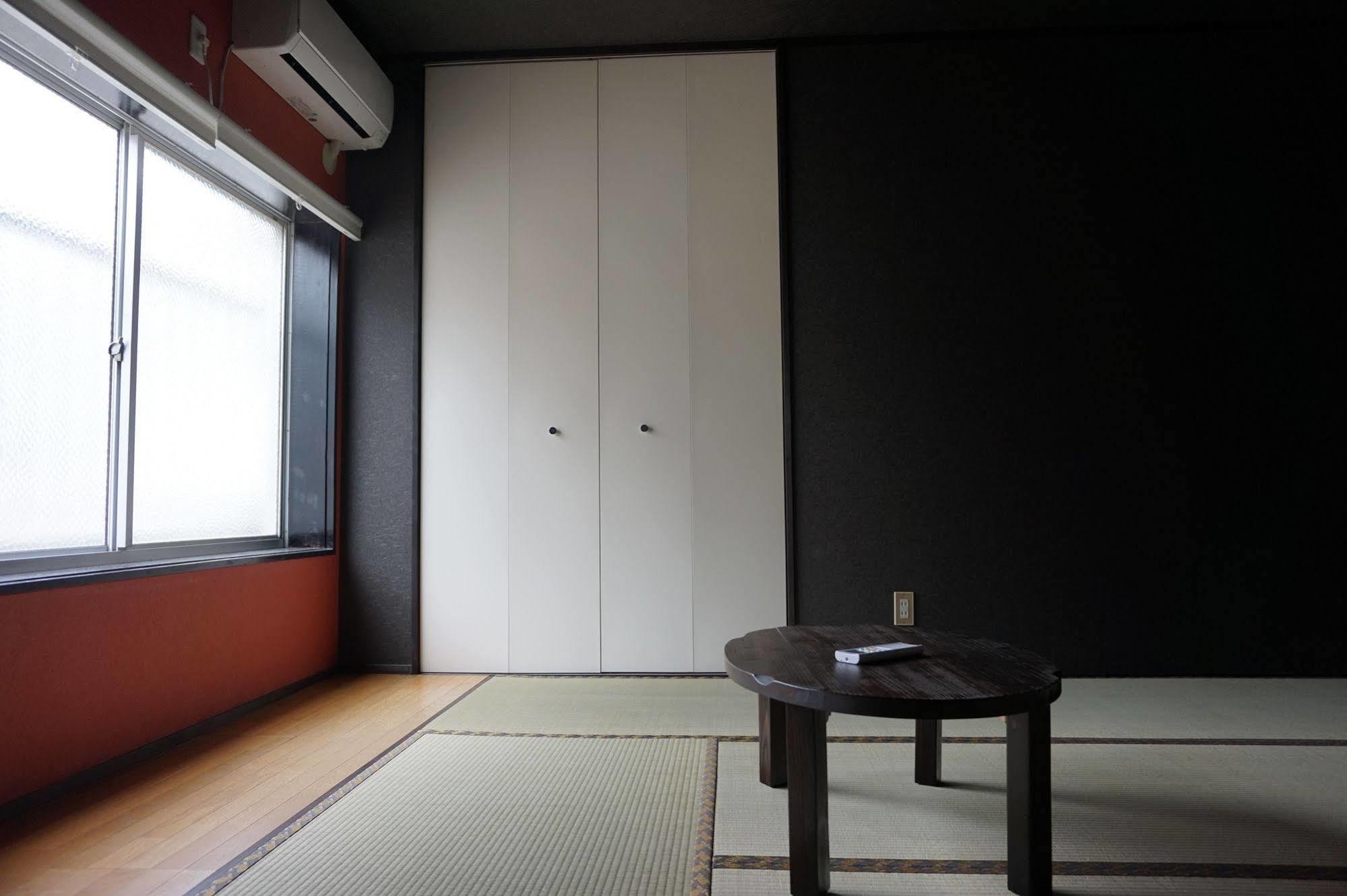 Uni Hostel Osaka Zewnętrze zdjęcie