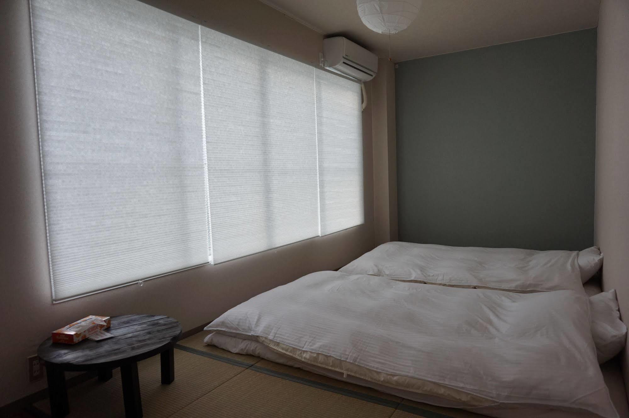 Uni Hostel Osaka Zewnętrze zdjęcie