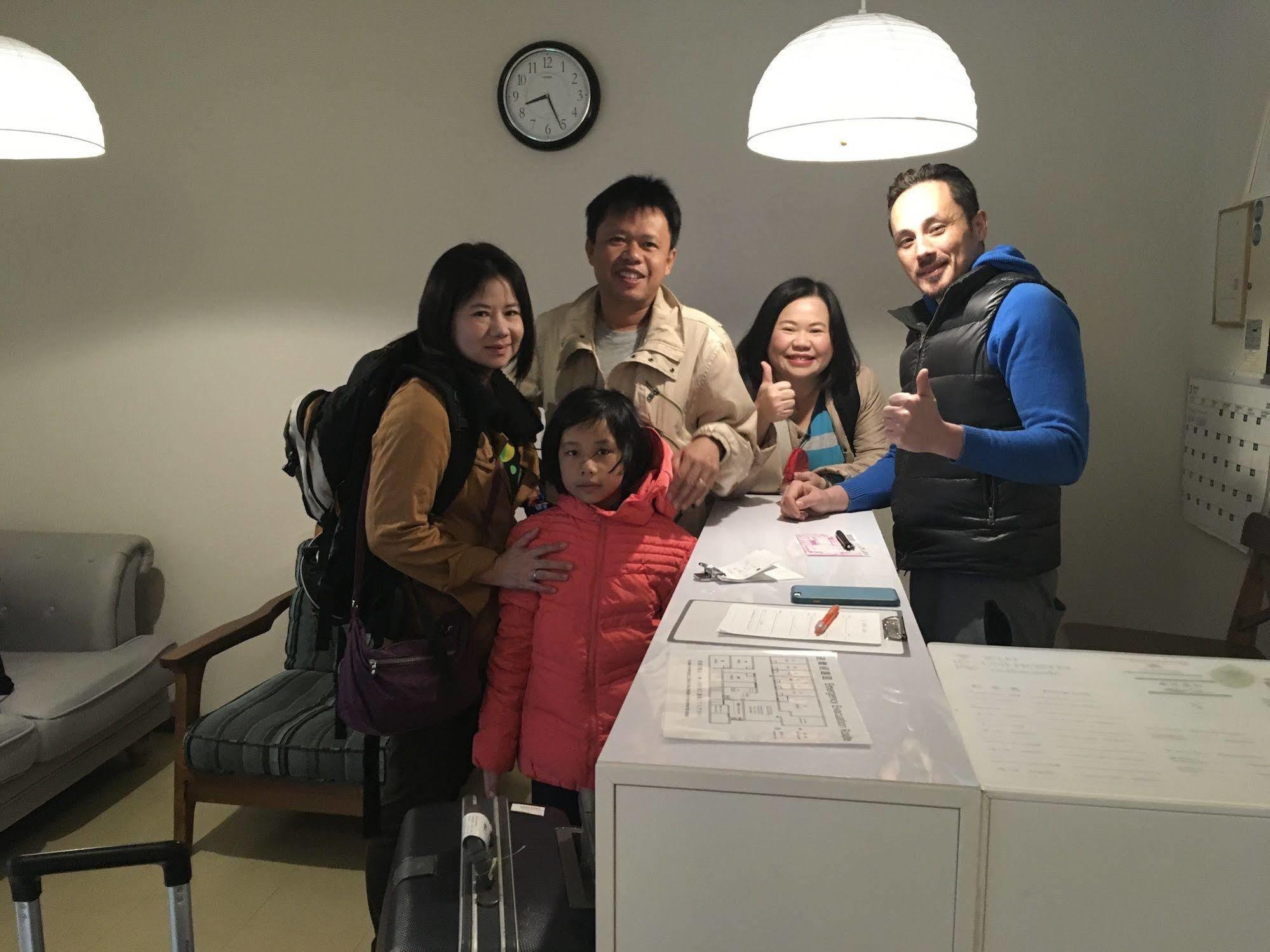Uni Hostel Osaka Zewnętrze zdjęcie