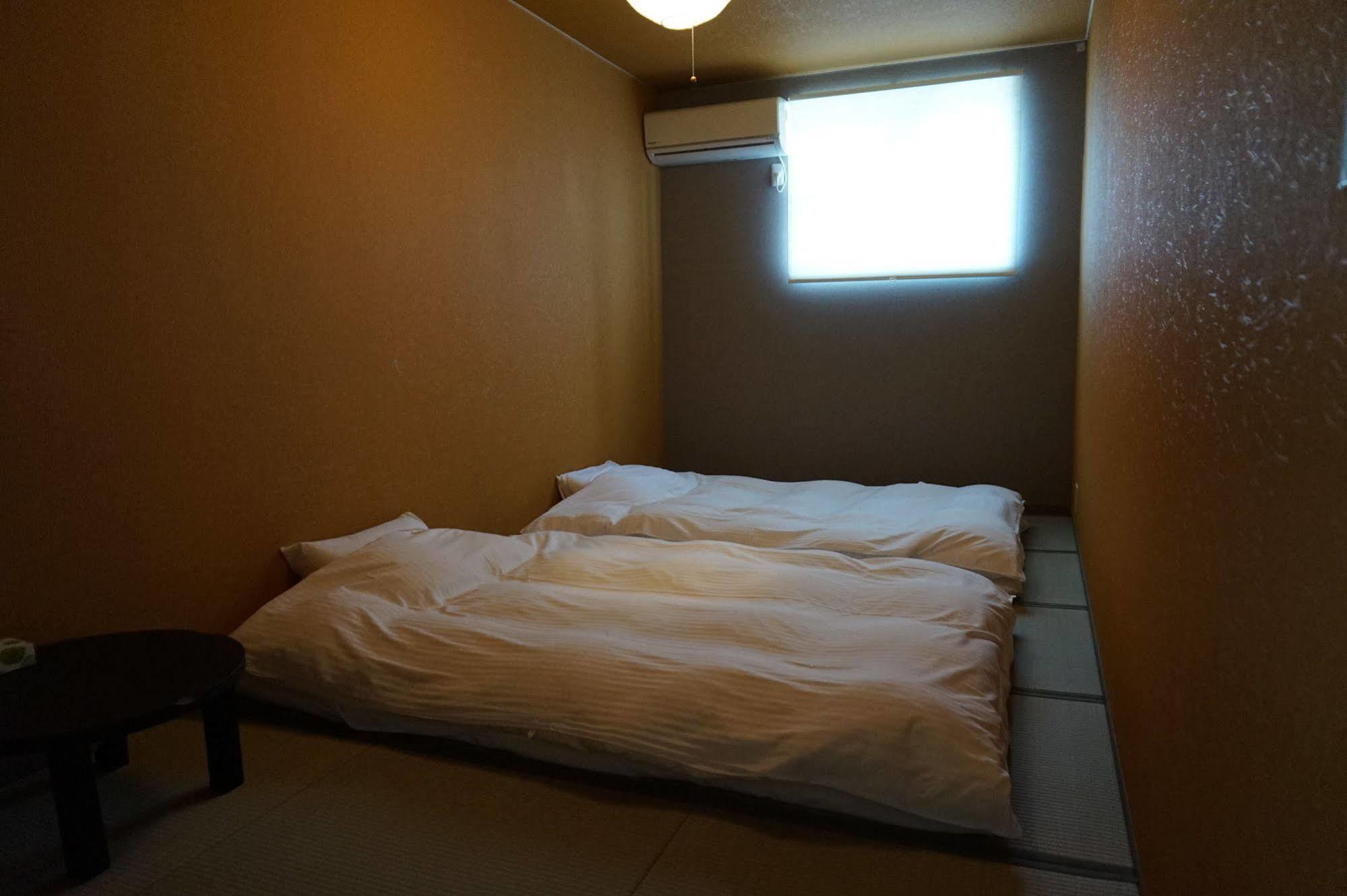 Uni Hostel Osaka Zewnętrze zdjęcie
