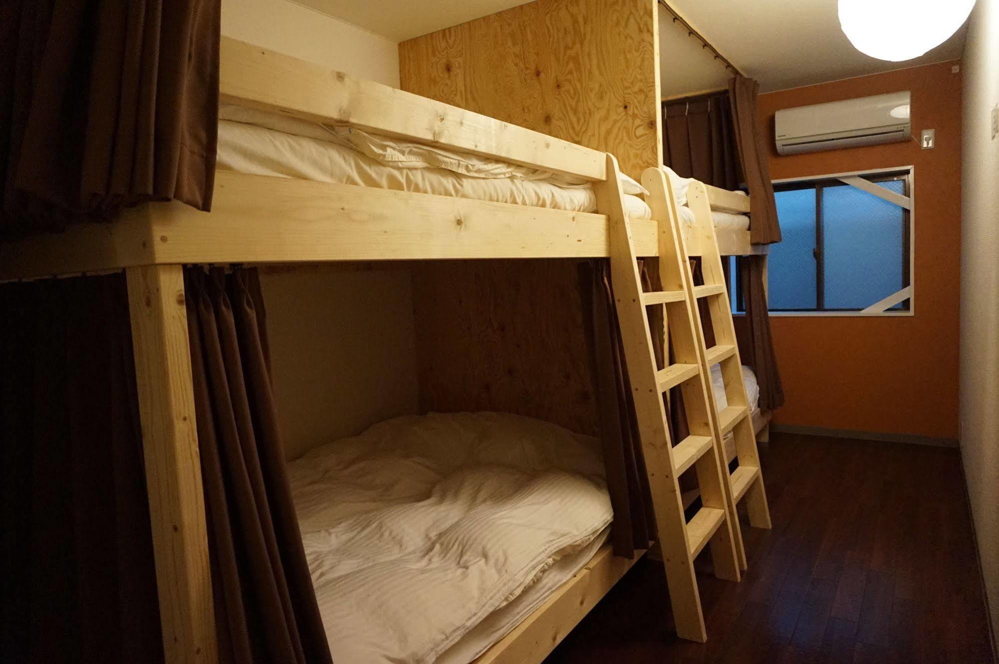 Uni Hostel Osaka Zewnętrze zdjęcie