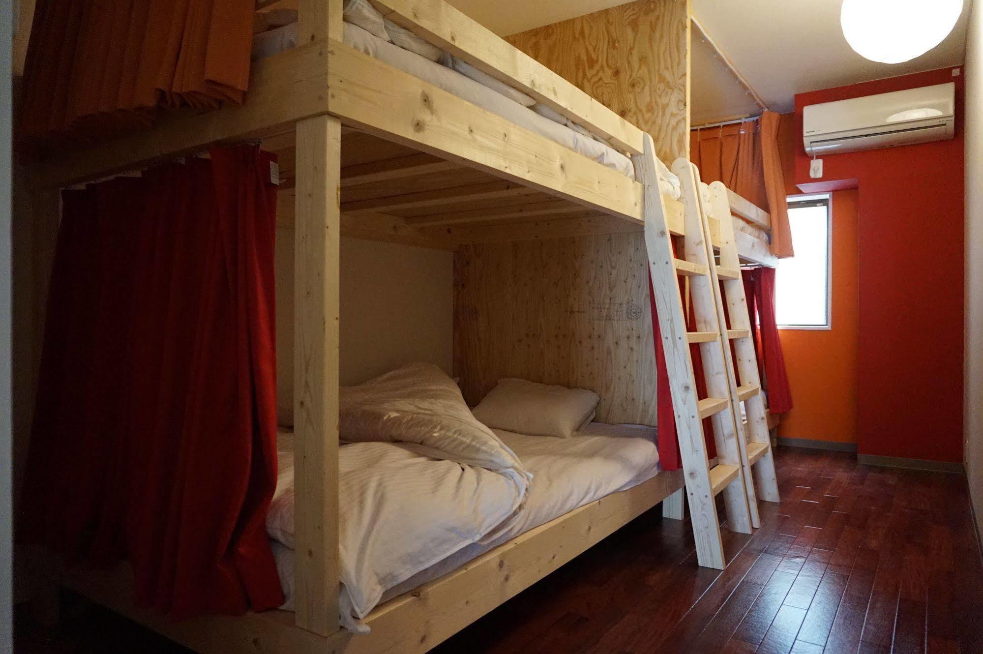 Uni Hostel Osaka Zewnętrze zdjęcie
