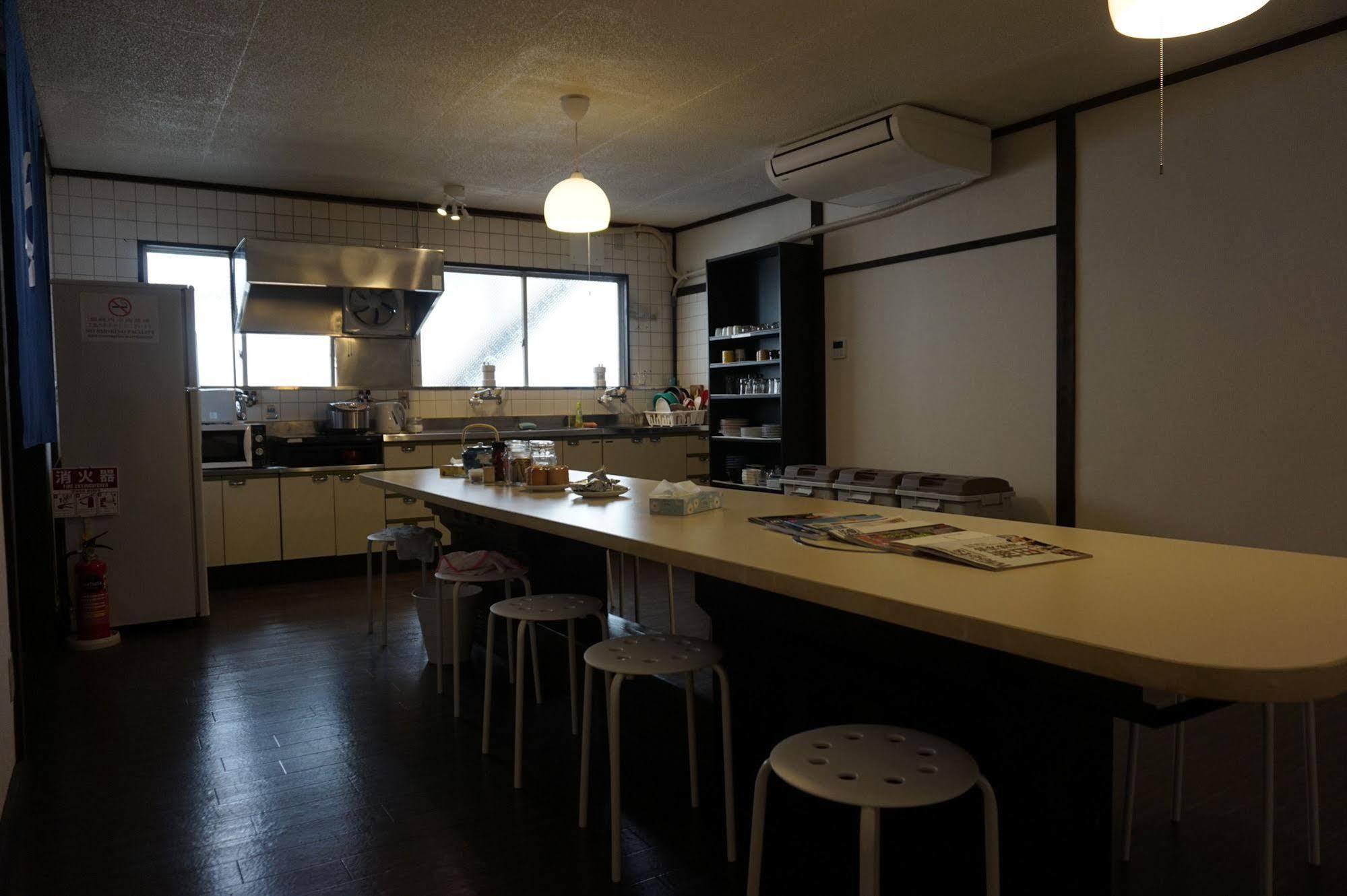 Uni Hostel Osaka Zewnętrze zdjęcie